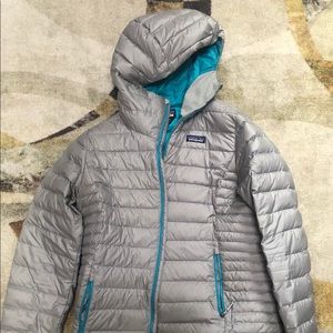 Patagonia Down Jacket w/ Hood